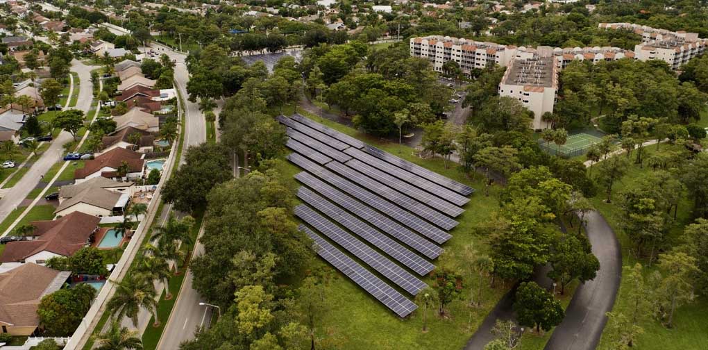 WHY INTEGRATED SOLAR ROOF PANELS ARE GAINING POPULARITY IN INDIA` WHY INTEGRATED SOLAR ROOF PANELS ARE GAINING POPULARITY IN INDIA